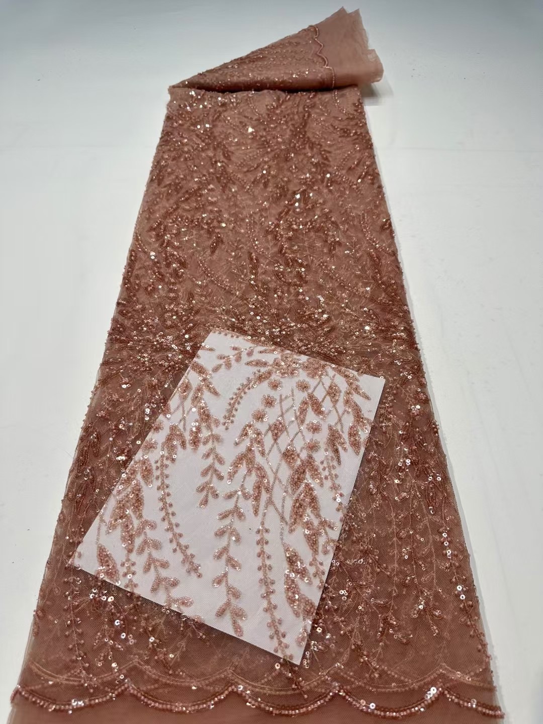 French Lace Fabrics 2026 High  - огляд і ціна Glitter Tablecloth