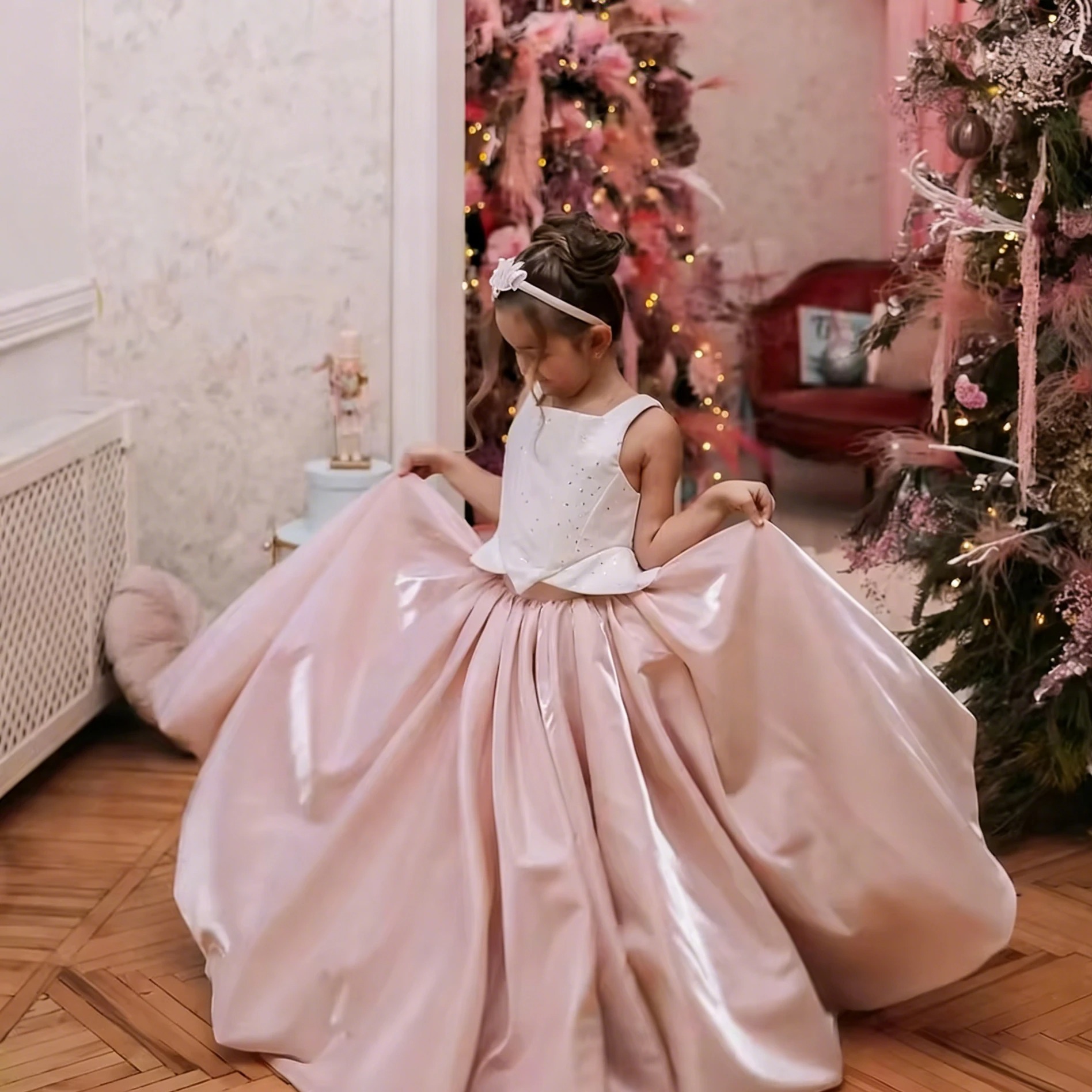 Customized Flower Girl Dress F - огляд і ціна Birthday Sash Glitter